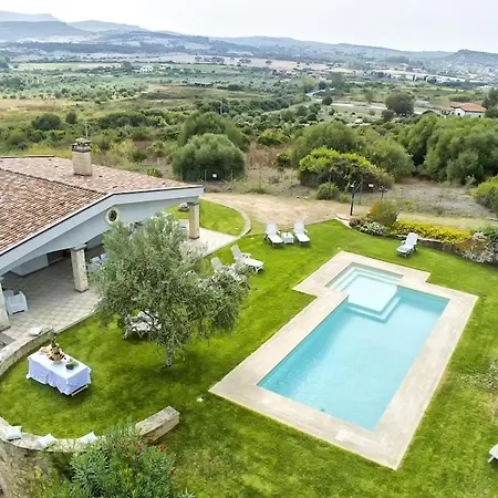 Villa Janas Luxury Surrounded By Large Park, Swimming Pool, Parking And Wifi Alghero