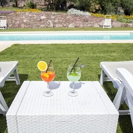 Janas Luxury Surrounded By Large Park, Swimming Pool, Parking And Wifi * Alghero