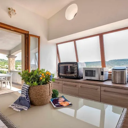 Villa Janas Luxury Surrounded By Large Park, Swimming Pool, Parking And Wifi Alghero