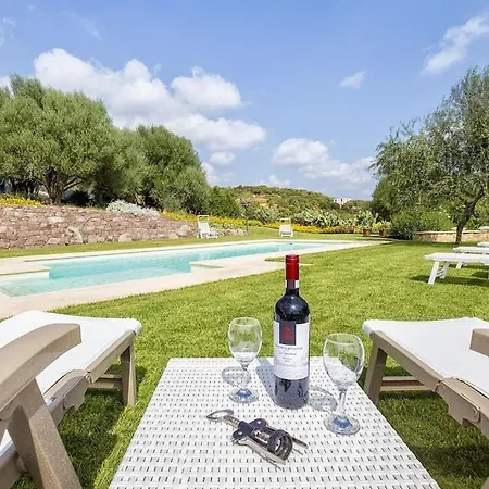 Janas Luxury Surrounded By Large Park, Swimming Pool, Parking And Wifi