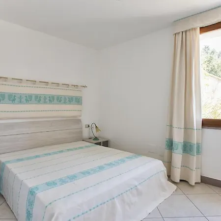 Janas Luxury Surrounded By Large Park, Swimming Pool, Parking And Wifi Villa