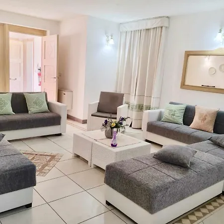 Janas Luxury Surrounded By Large Park, Swimming Pool, Parking And Wifi