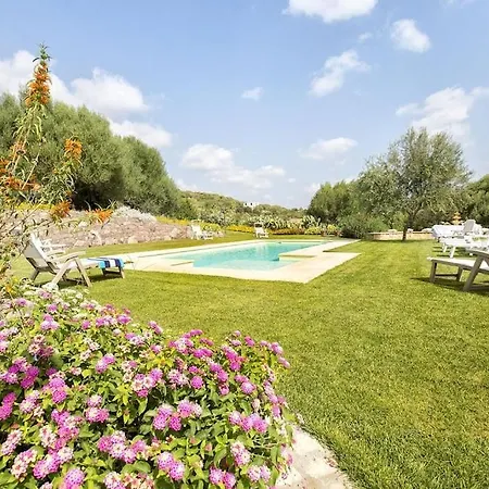 Janas Luxury Surrounded By Large Park, Swimming Pool, Parking And Wifi