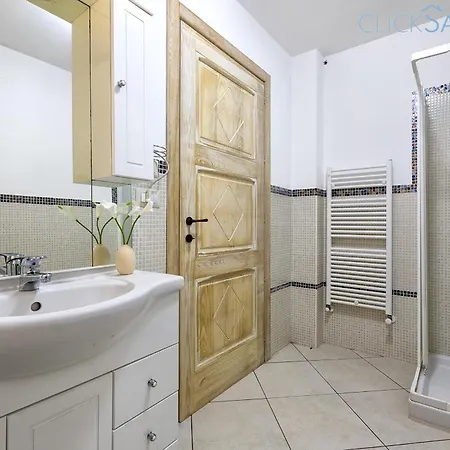 Janas Luxury Surrounded By Large Park, Swimming Pool, Parking And Wifi * Alghero