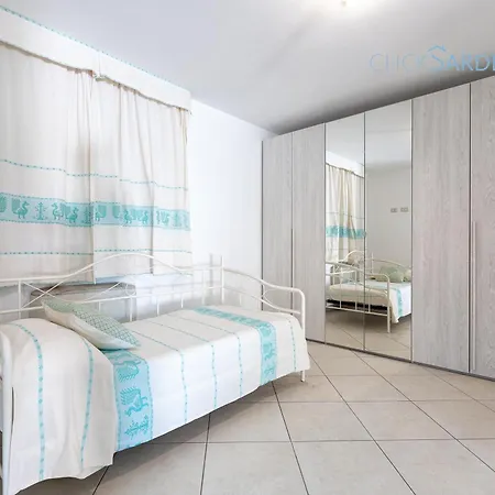 Janas Luxury Surrounded By Large Park, Swimming Pool, Parking And Wifi Villa *