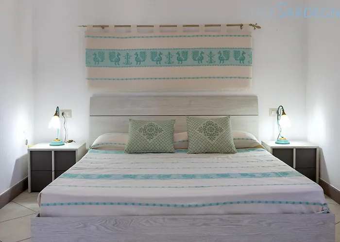 Janas Luxury Surrounded By Large Park, Swimming Pool, Parking And Wifi Alghero