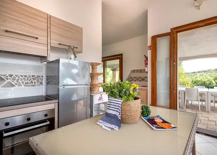 Janas Luxury Surrounded By Large Park, Swimming Pool, Parking And Wifi Villa Alghero