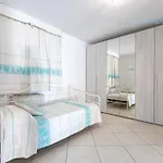 Janas Luxury Surrounded By Large Park, Swimming Pool, Parking And Wifi Vila *