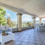 Janas Luxury Surrounded By Large Park, Swimming Pool, Parking And Wifi Vila *